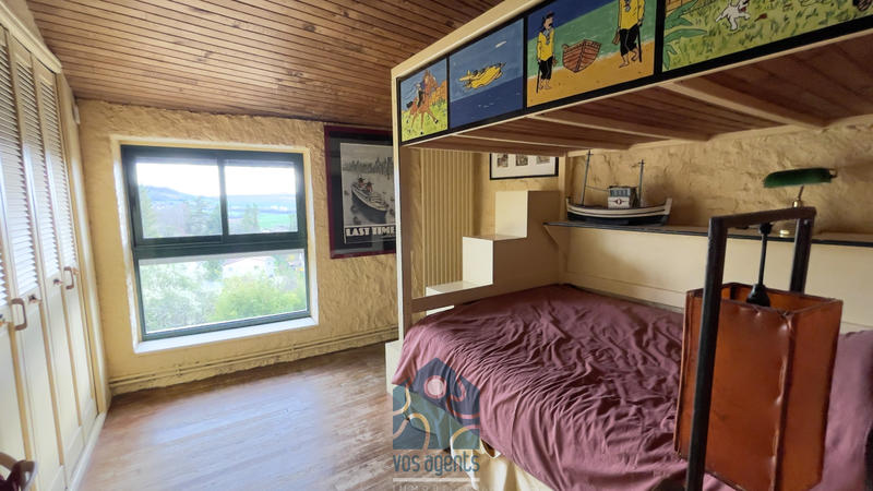 Propriété - 211 m² - 8 pièces