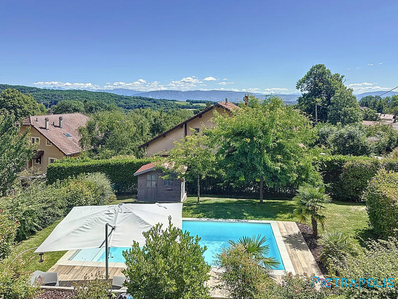 Villa - 195 m² - 6 pièces