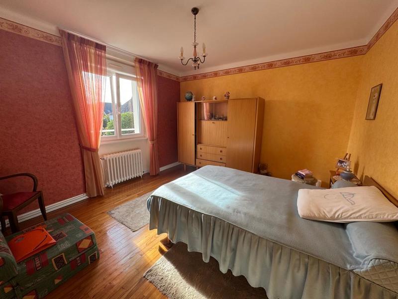 Maison - 110 m² - 6 pièces