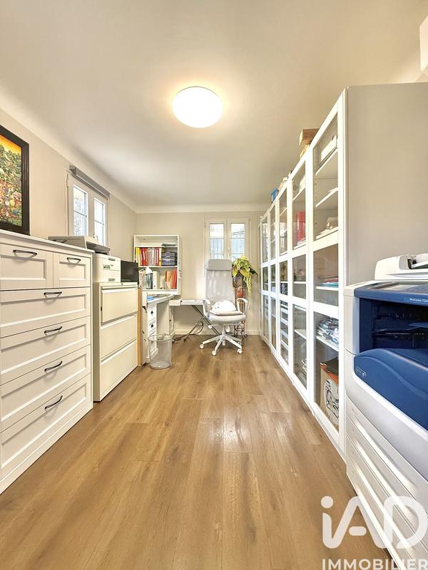 Maison - 365 m² - 11 pièces