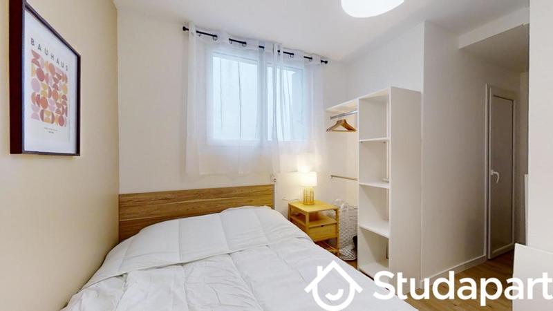 Chambre - 10 m² - 1 pièce