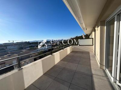 Appartement - 74 m² - 3 pièces