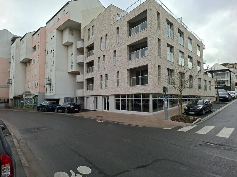 Local commercial - 259 m²