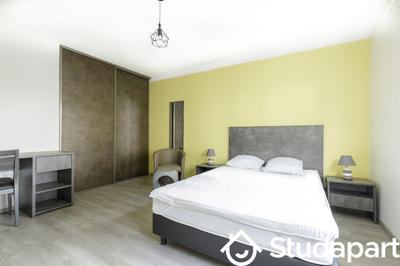 Chambre - 9 m² - 1 pièce