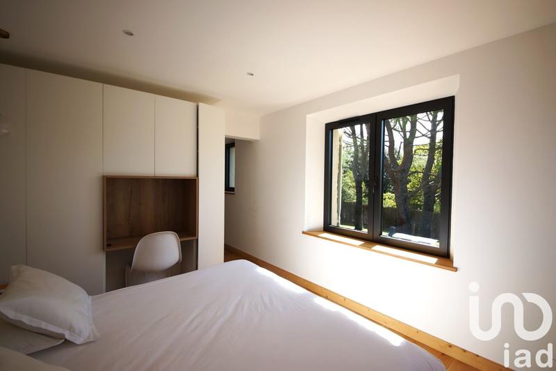 Maison - 250 m² - 9 pièces