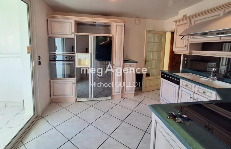 Appartement - 115 m² - 5 pièces