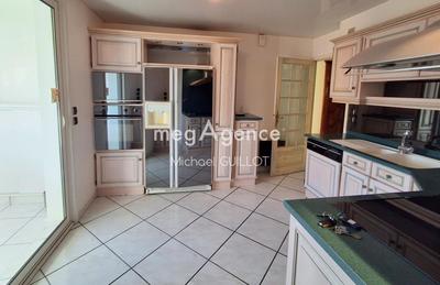 Appartement - 115 m² - 5 pièces