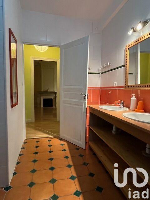 Maison - 480 m² - 16 pièces