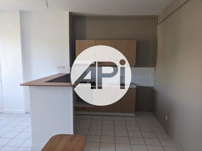 Appartement - 77 m² - 3 pièces