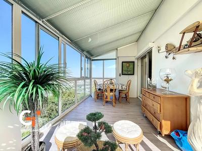 Appartement - 100 m² - 4 pièces