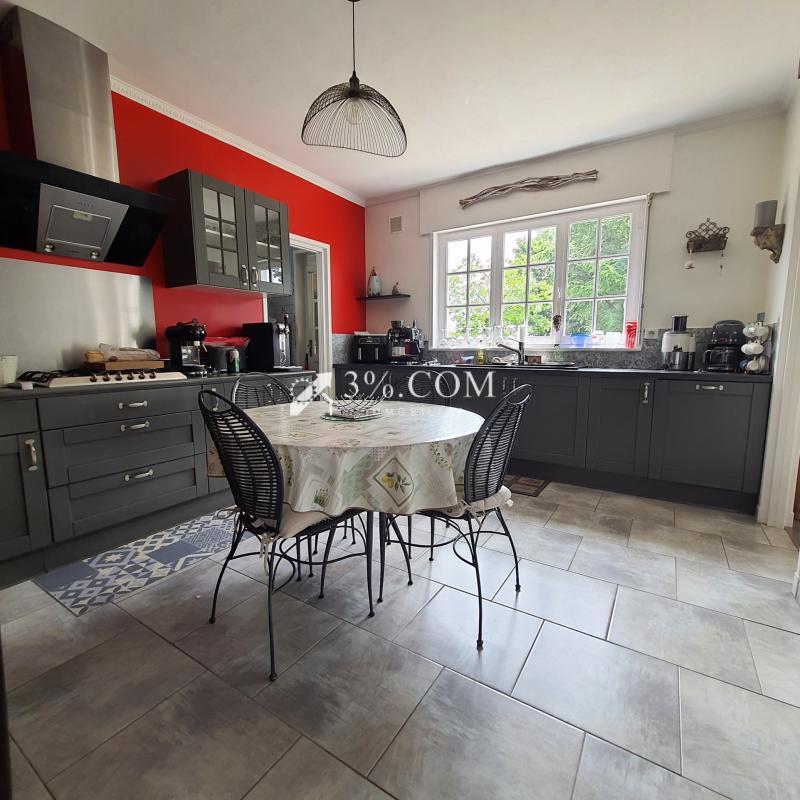 Pavillon - 170 m² - 9 pièces