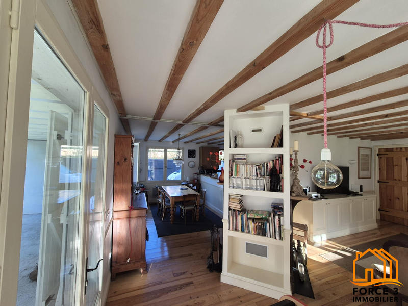 Maison - 215 m² - 7 pièces