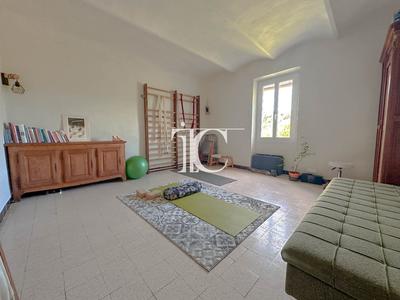 Appartement - 91 m² - 4 pièces