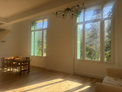 Loft - 124 m² - 4 pièces