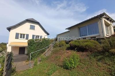 Maison - 193 m² - 7 pièces