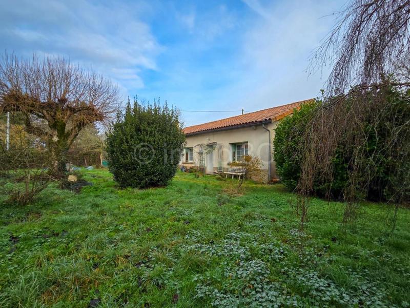 Maison en pierre - 102 m² - 5 pièces