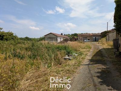 Maison ancienne - 204 m² - 3 pièces