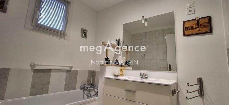 Maison - 84 m² - 4 pièces