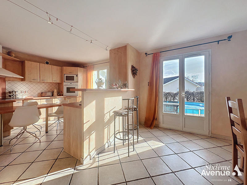 Maison - 123 m² - 7 pièces