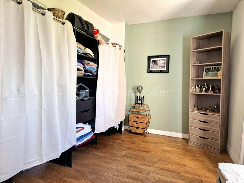 Propriété - 200 m² - 9 pièces