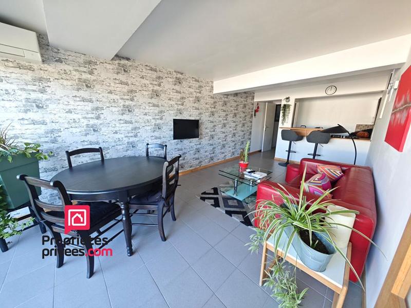 Villa - 220 m² - 6 pièces