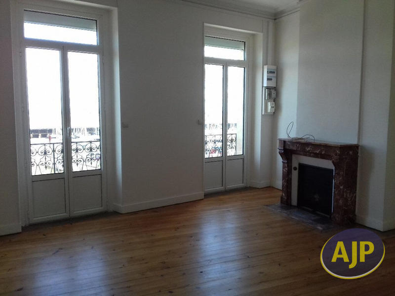 Immeuble - 7 pièces