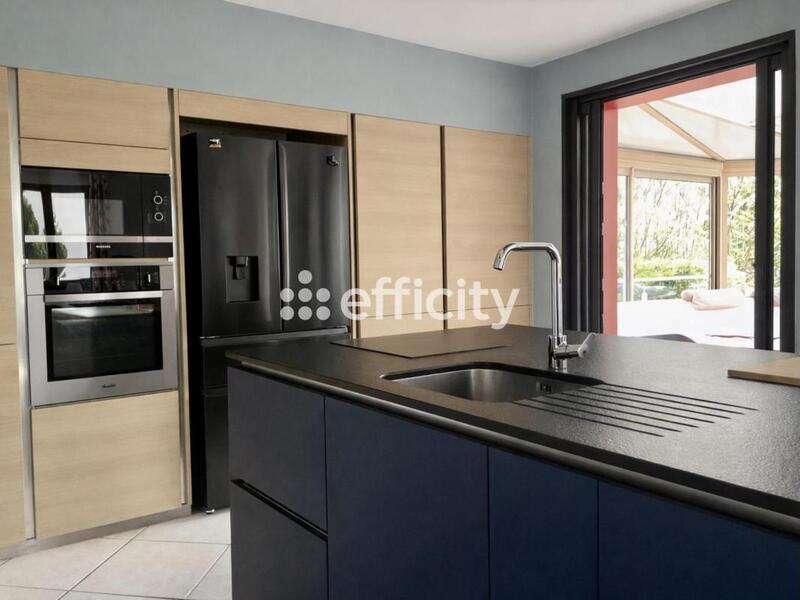 Maison - 186 m² - 7 pièces