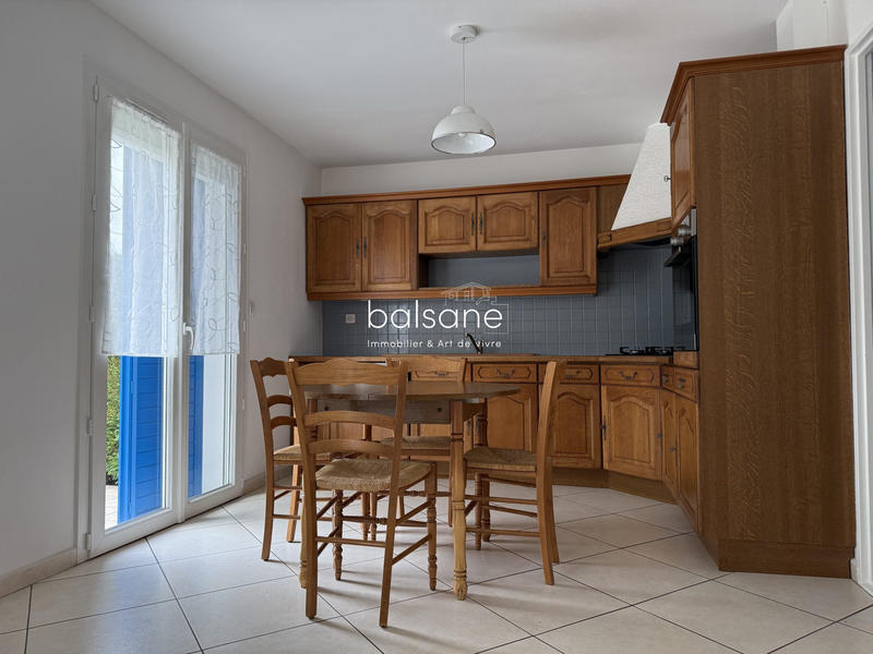 Maison - 96 m² - 6 pièces