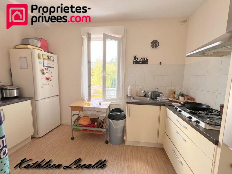 Maison - 165 m² - 9 pièces