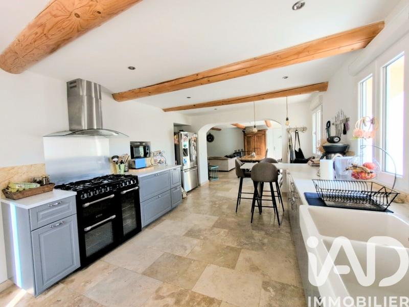 Maison - 266 m² - 8 pièces