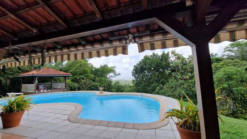 Villa - 198 m² - 5 pièces