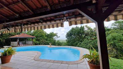 Villa - 198 m² - 5 pièces