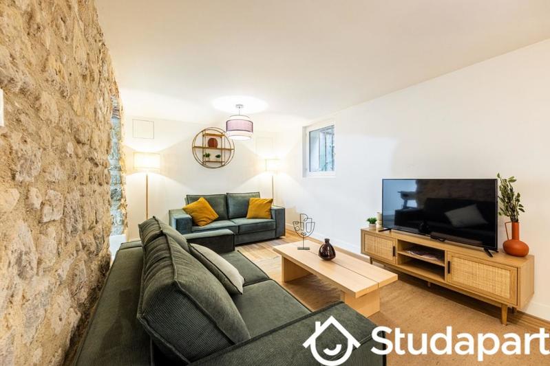 Chambre - 11 m² - 1 pièce