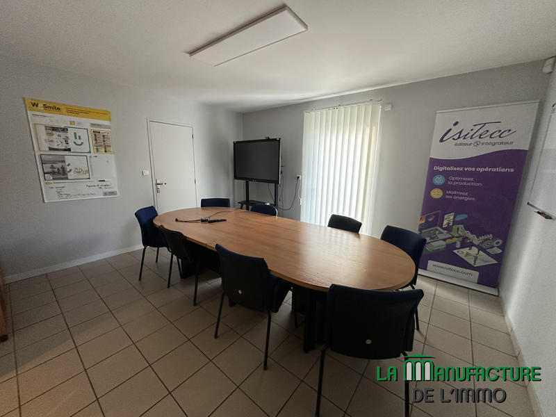 Bureau - 163 m² - 8 pièces