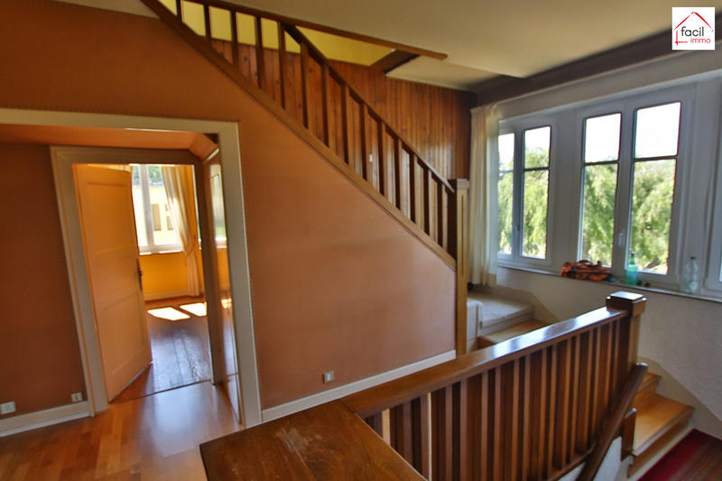 Maison - 352 m² - 16 pièces