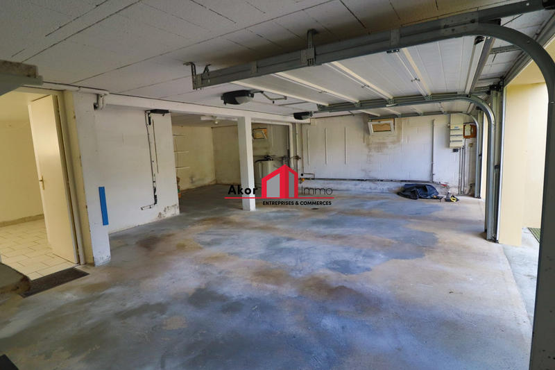 Maison traditionnelle - 188 m² - 7 pièces