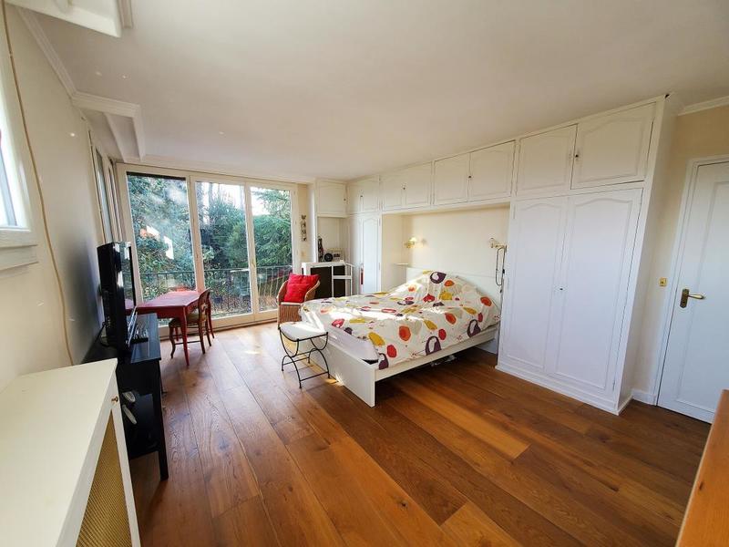 Maison - 285 m² - 8 pièces