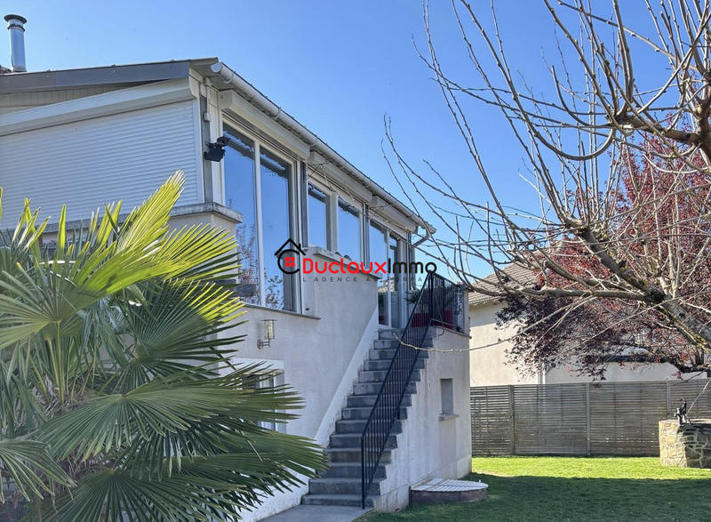 Maison - 146 m² - 6 pièces