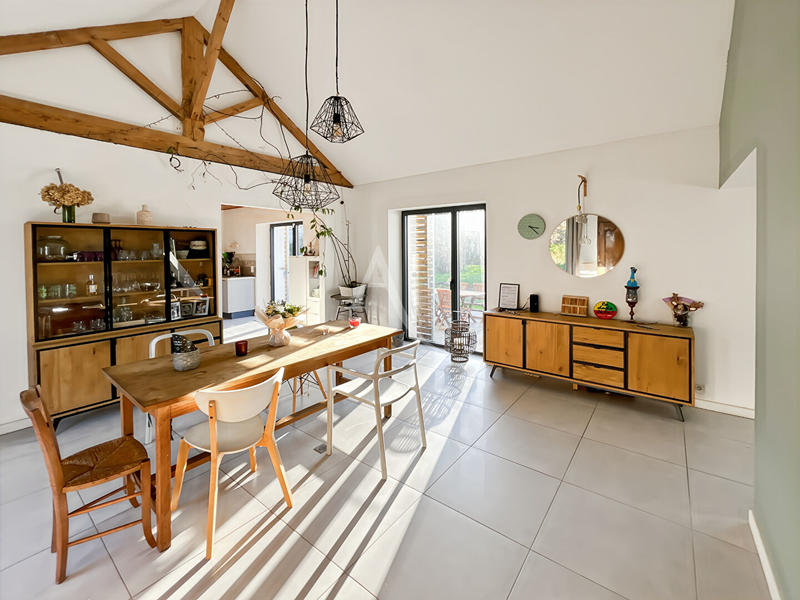 Maison - 133 m² - 6 pièces