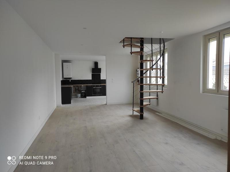 Maison - 90 m² - 4 pièces