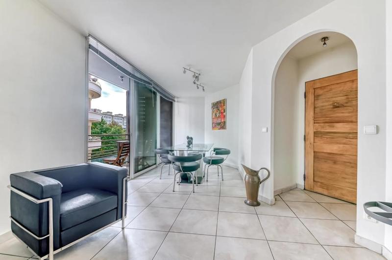 Appartement - 89 m² - 4 pièces