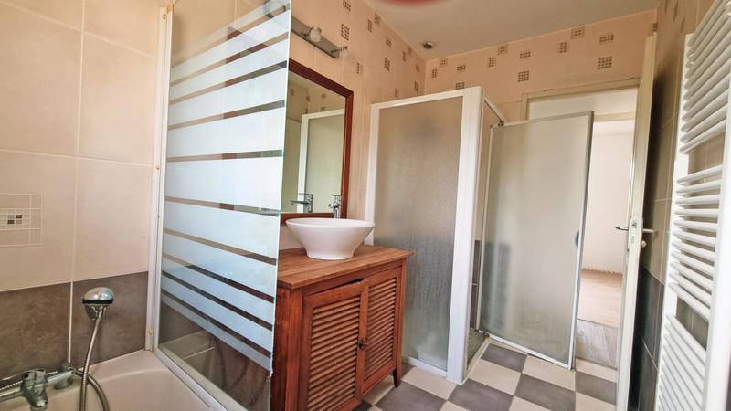 Maison - 99 m² - 4 pièces