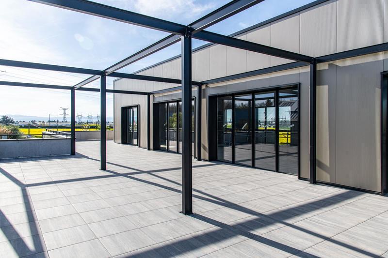 Local commercial - 473 m² - 10 pièces