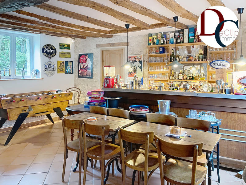 Maison - 226 m² - 8 pièces