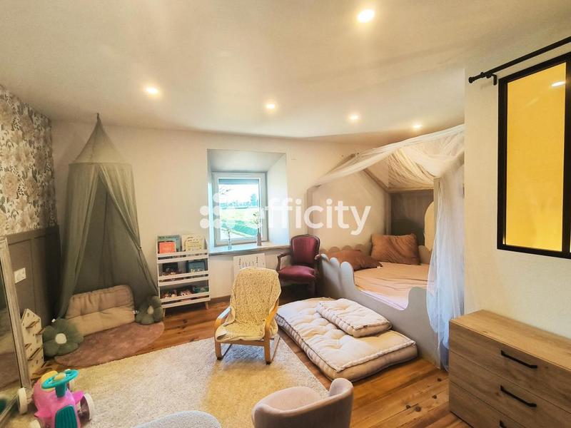 Maison en pierre - 125 m² - 5 pièces