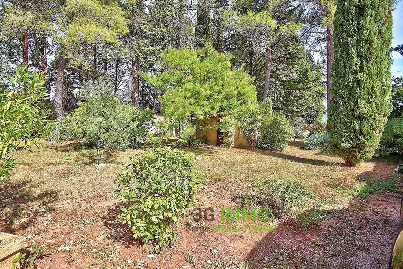 Propriété - 124 m² - 6 pièces