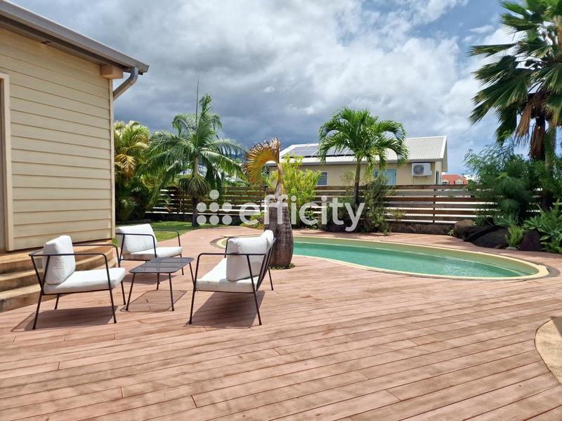 Maison - 163 m² - 5 pièces