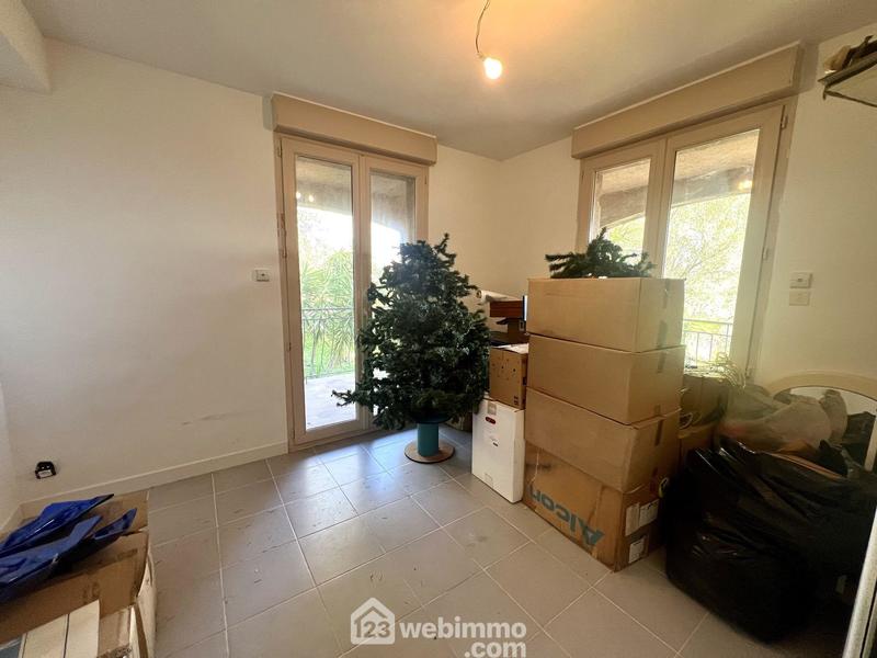 Maison - 339 m² - 12 pièces