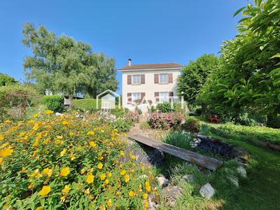 Maison - 176 m² - 6 pièces