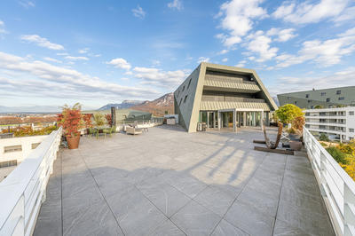 Appartement - 98 m² - 4 pièces